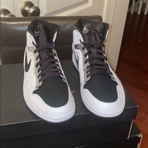 Air Jordan 1 Mid white / metallic